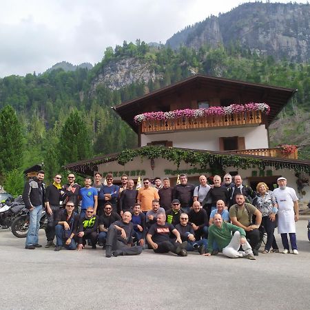Affittacamere Pizzeria Marmolada Rocca Pietore Exterior foto